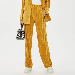 Topshop Crinkle velvet gold pants size US 4.
Excellent condition.